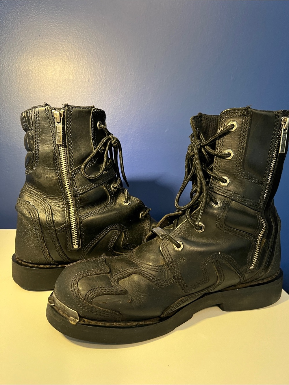 Harley-Davidson Black Leather Lace-Up Riding Boots with Metal Accents - Picture 7 of 8
